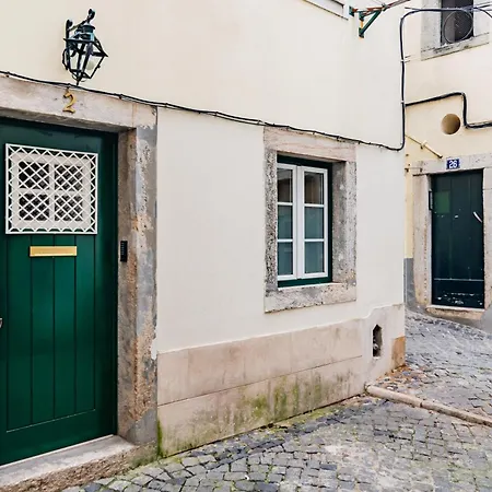 Alfama Gale Lisbon