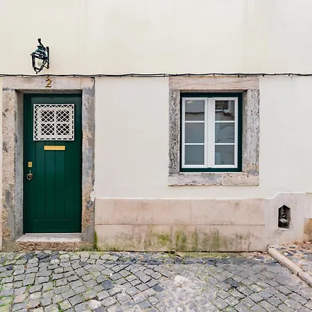 Alfama Gale Lisbon